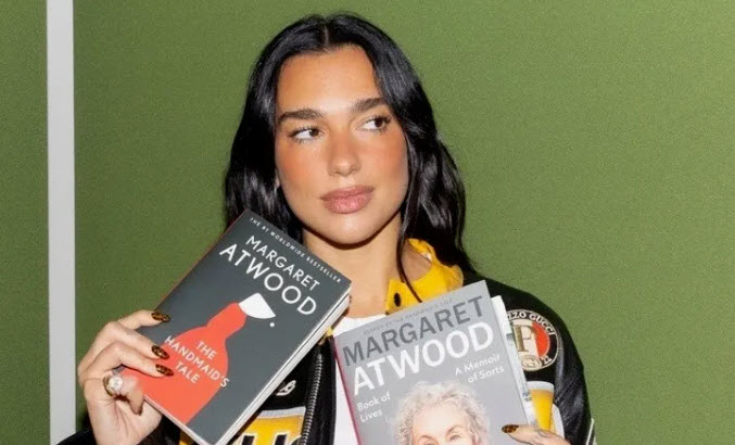Dua Lipa dan Manifesto Library: Di Balik Rak Buku yang “Berbahaya” di Livraria Lello
