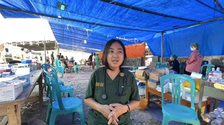 Dokter Melinda Berjuang Tangani Lebih dari 200 Korban Gempa di Tengah Keterbatasan